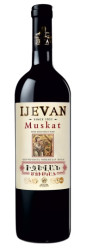 Polosladké růžové víno Muskat Ijevan 0,75L