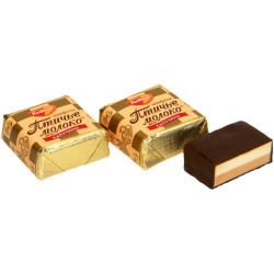 KAPUČINO-SUFLE Rot-Front