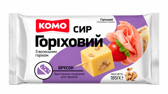 detail Tvrdý sýr Ořechový s vlašskými ořechy 150g KOMO