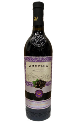 Polosladký vinný napoj černý rybíz 0,75L Armenia