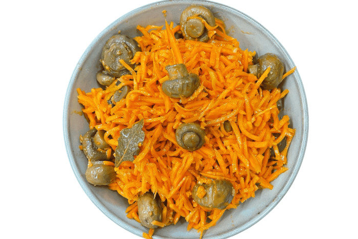 detail Žampiony s mrkví po korejsku Limbo Food