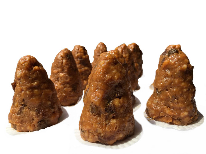 detail MURAVEJNIK s oříšky a rozinkami