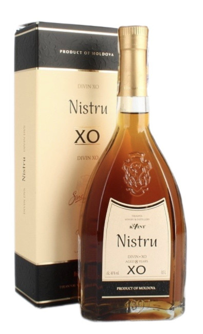 detail Brandy Nistru 8 let 0,5L 40% KVINT
