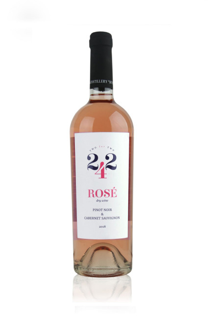 detail Suché růžové víno Pinot Gris 0,75L