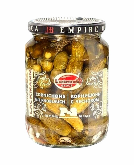 detail Kornišony P-2 s česnekem 720ml Lackmann (čistá hmotnost: 360g)