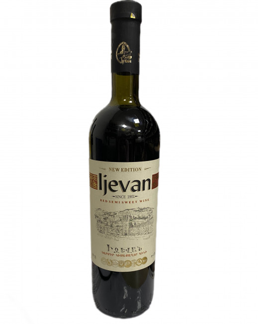 detail Polosladké červené víno Ijevan 0,75L