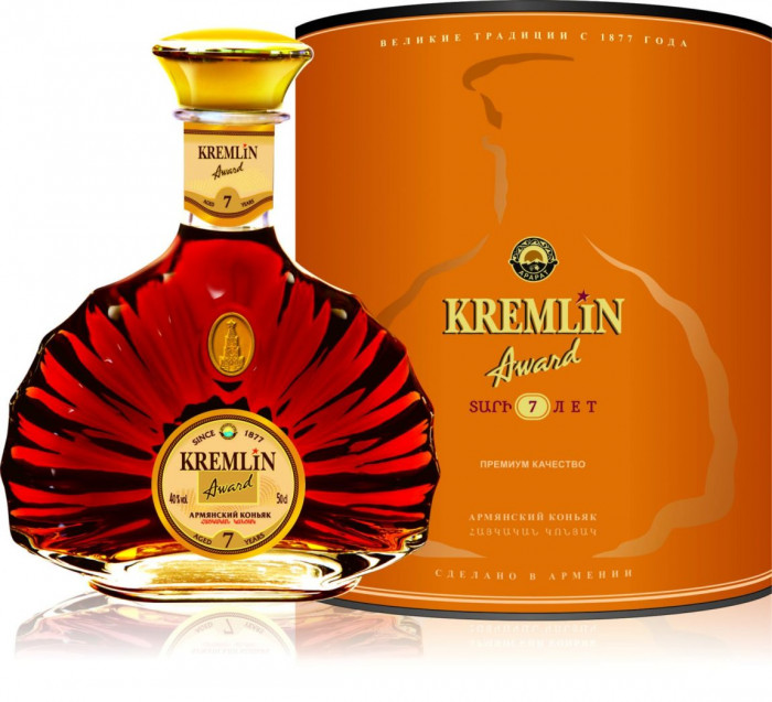 detail Brandy Award 7 let 0,5L 40% Kremlin