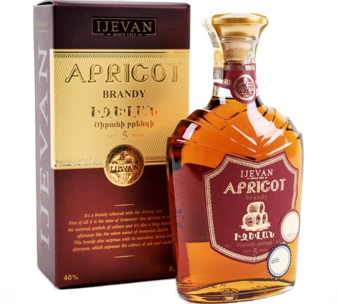detail Brandy Apricot 5 rokov 0,5L 40% IJEVAN 