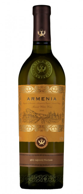 detail Biele polosladké víno muškát Armenia 0,75L