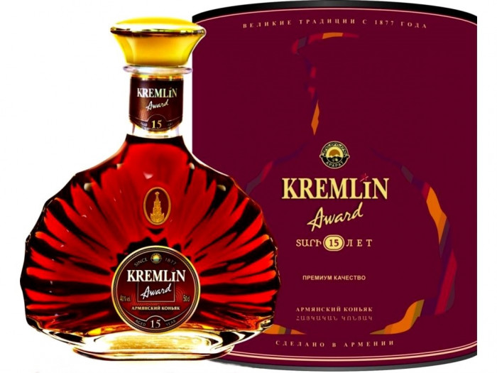 detail Brandy Award 15 rokov 0,5L 40% Kremlin