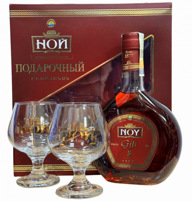 detail Podarčekový set brandy 5 rokov 0,5L 40% +2 poháre NOY